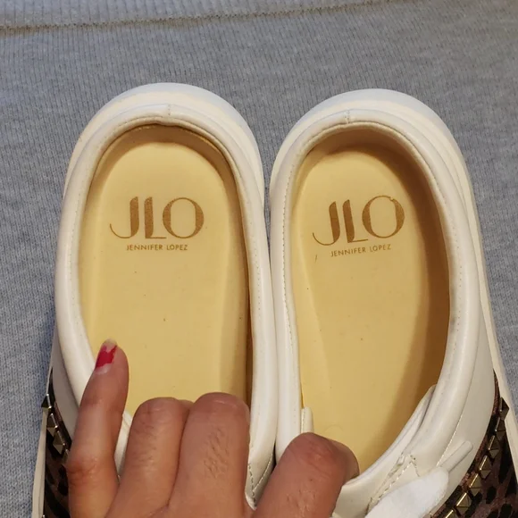Jlo shoes size 7.5 used once - Picture 3 of 8